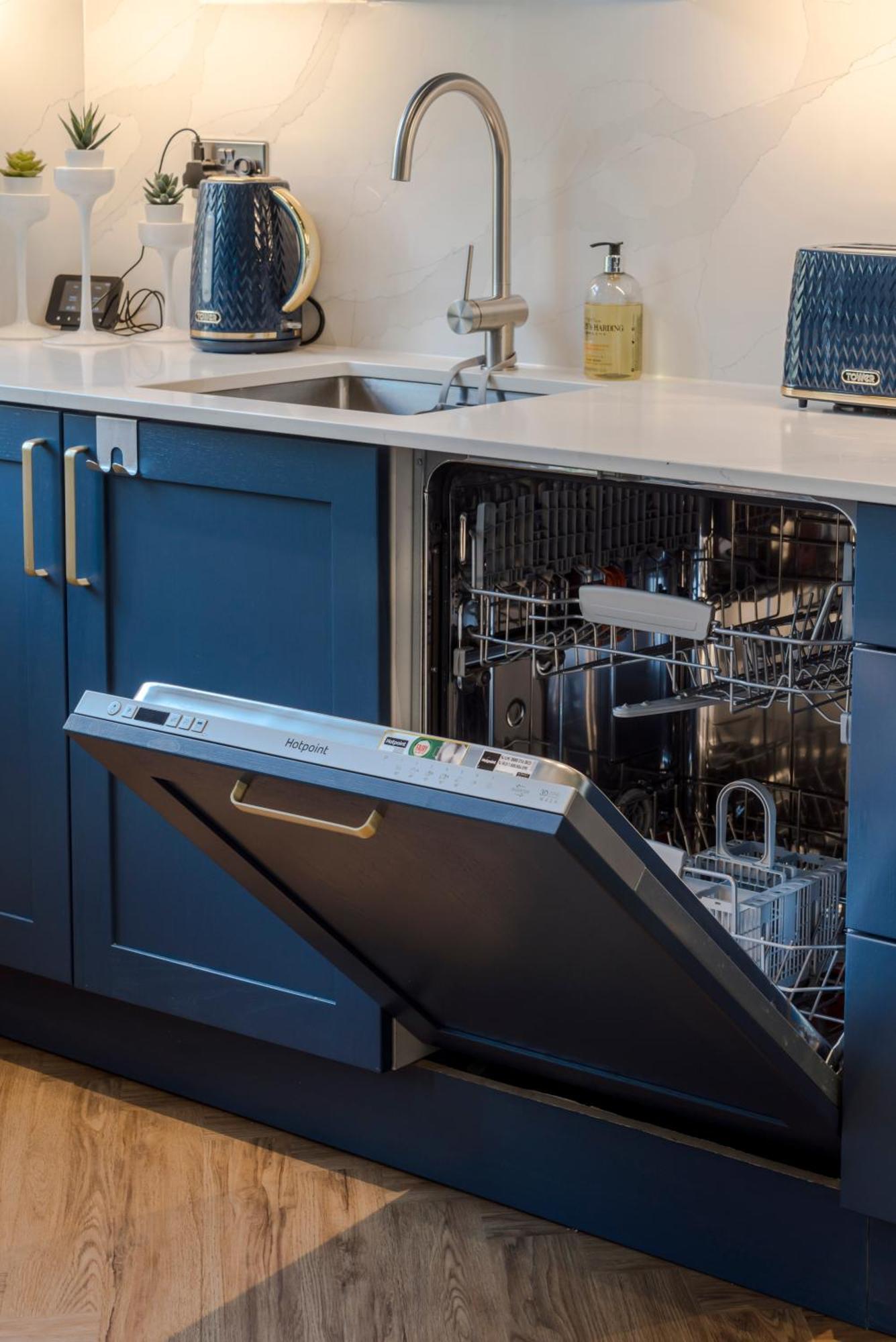 Stunning 3 Bed Duplex Apartment In The Heart Of West Hampstead Λονδίνο Εξωτερικό φωτογραφία